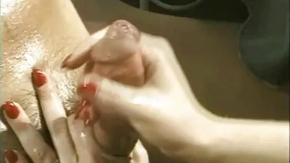Mahasiswi cantik acariciando um homem video pornp caseiro