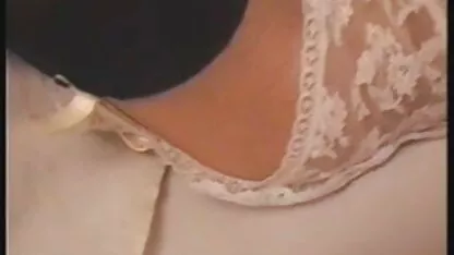 Um homem que quero ver vídeo de pornô caseiro fode Alena na meia-calça