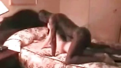 Mensageiro Fode Uma Loira Curvilínea vídeo pornô mulher casada traindo marido Com Peitos Grandes