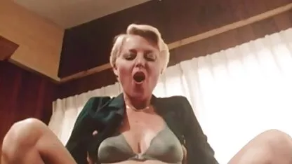 Porra corte em a parte inferior de uma professor videos porno caseiros com velhas