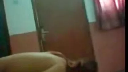 Puta loira video pornor cazeiro monta o pau