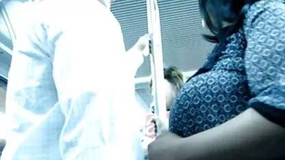 Chupando o pau na videos pornos caseiros negras piscina