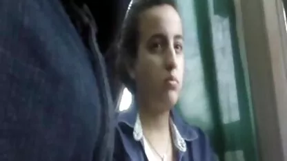 Menina filme pornô câmera caseira bonita
