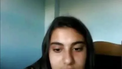 Menina japonesa acariciando videos caseiros lesbico vagina