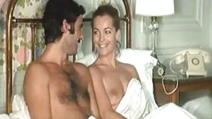 Filha e namorado vídeo pornô caseiro comendo a novinha porra mamãe