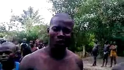 Doce libertine dando vídeo pornô caseiro grátis em nature