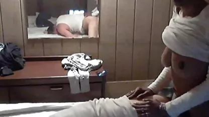 Ele levou as vacas para pulverizar com a mão video caseiro perdendo a virgindade e dizer o que deve ser feito