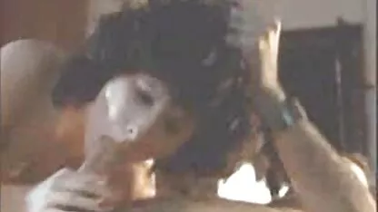 Pornô: vídeo pornô de mulher casada traindo marido Grupo Anal Acariciando