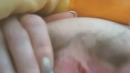 Com a ajuda vídeo de sexo pornô caseiro de estranhos namoradas fodido Bunda